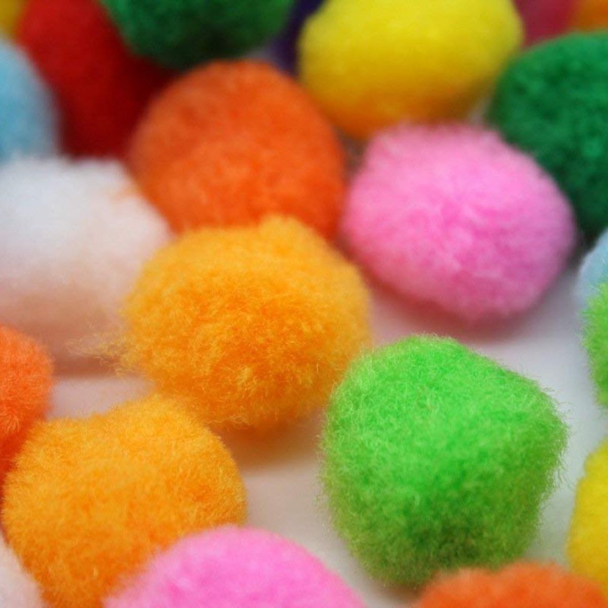 Round Shaped Soft Fluffy Pom-Pom for Art, Craft and Party Decoration, 2cm (Mixed Colour) - Pack of 500